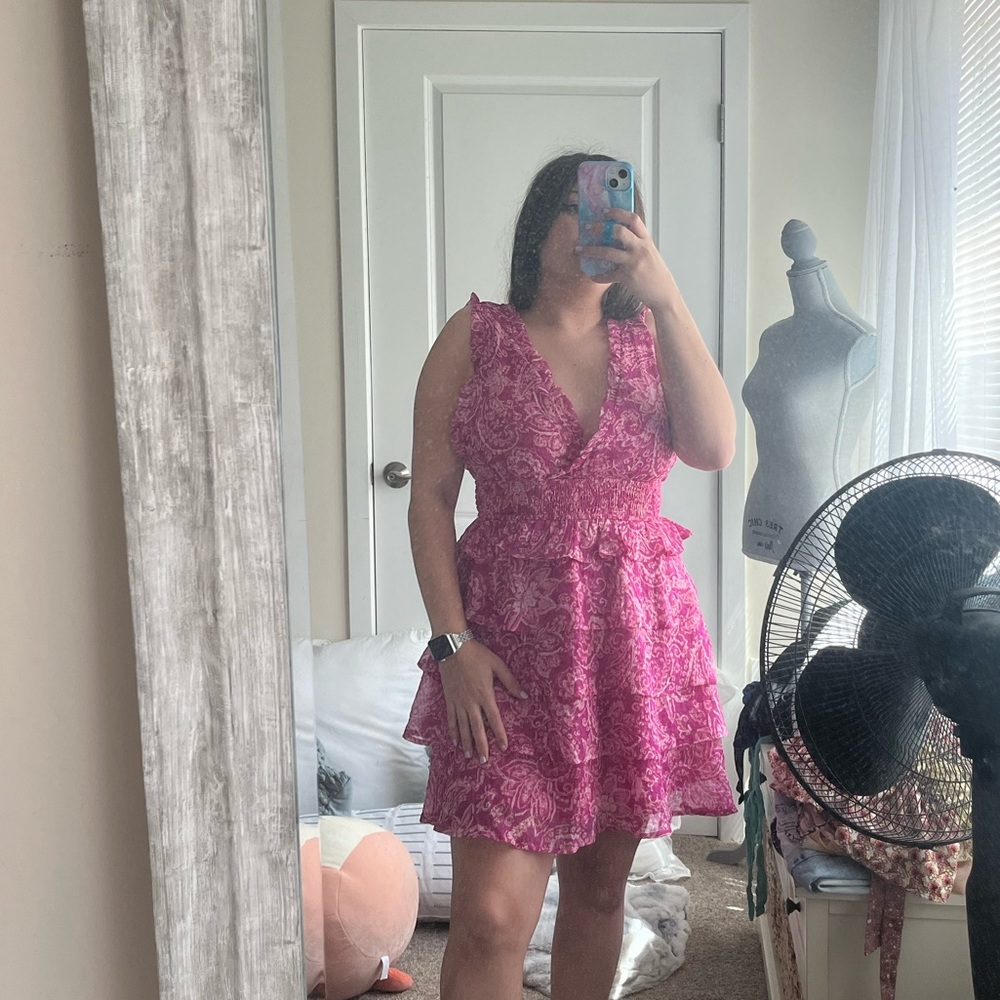 Never worn, NWT pink dress!